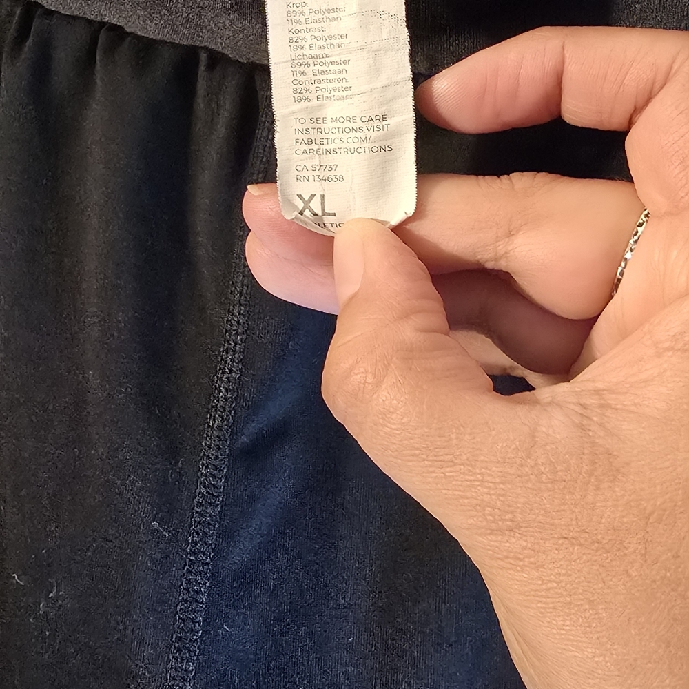 Fabletics Shorts W/ Built In Compression Size Xl - image 6